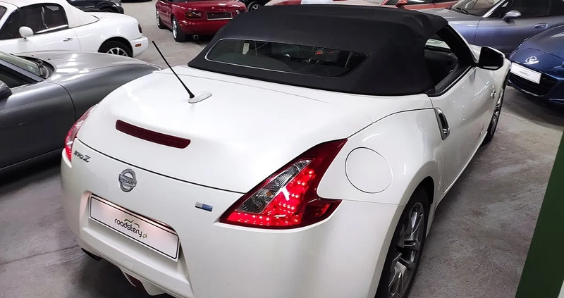 Nissan 370 Z cena 84900 przebieg: 73300, rok produkcji 2010 z Drezdenko małe 781